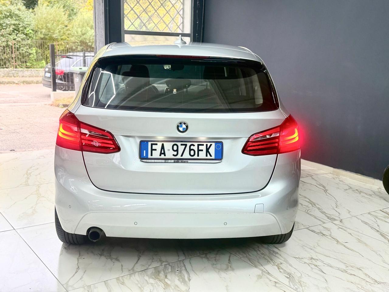 Bmw 2er Active Tourer 218d Luxury