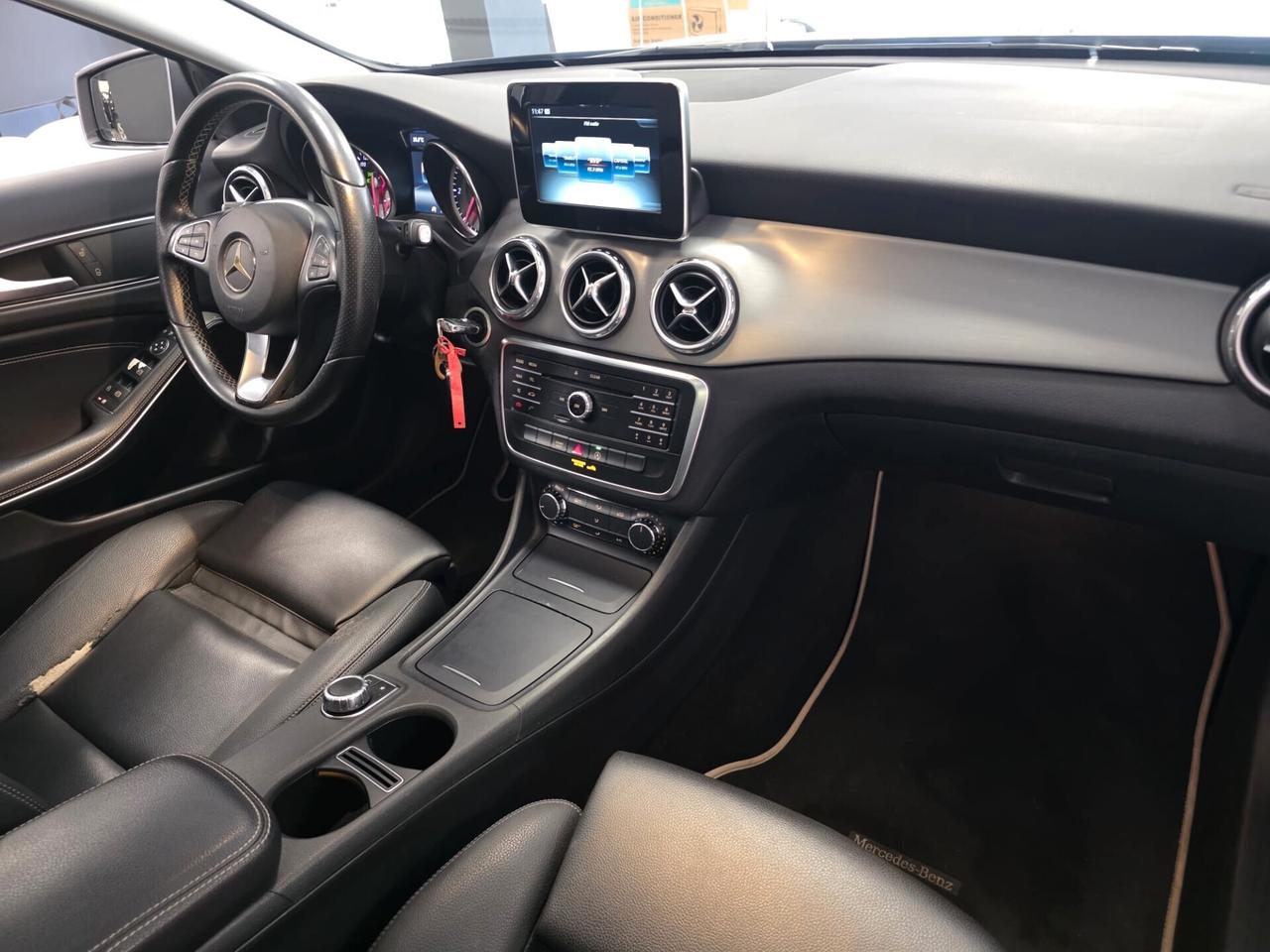 Mercedes-benz GLA 200 180 d Automatic Sport