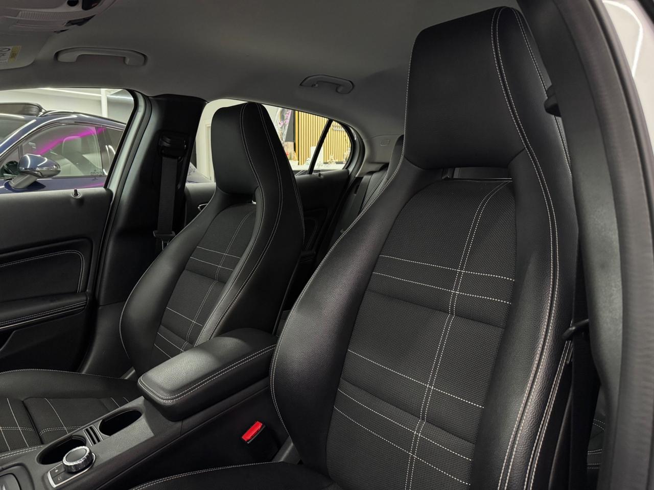 Mercedes-benz GLA 180d Automatic Premium