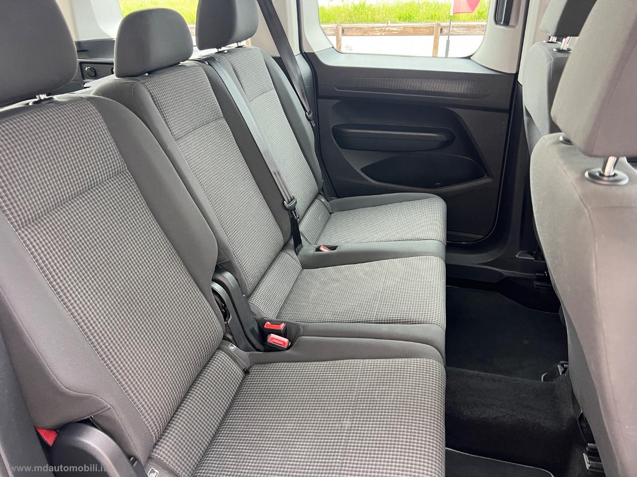 VOLKSWAGEN Caddy 2.0 TDI 102CV Life 5 POSTI AUTOVETTURA