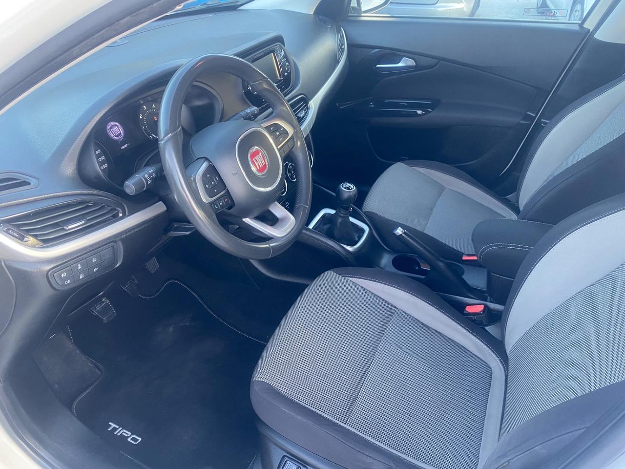 Fiat Tipo 1.6 Mjt 4 porte Lounge