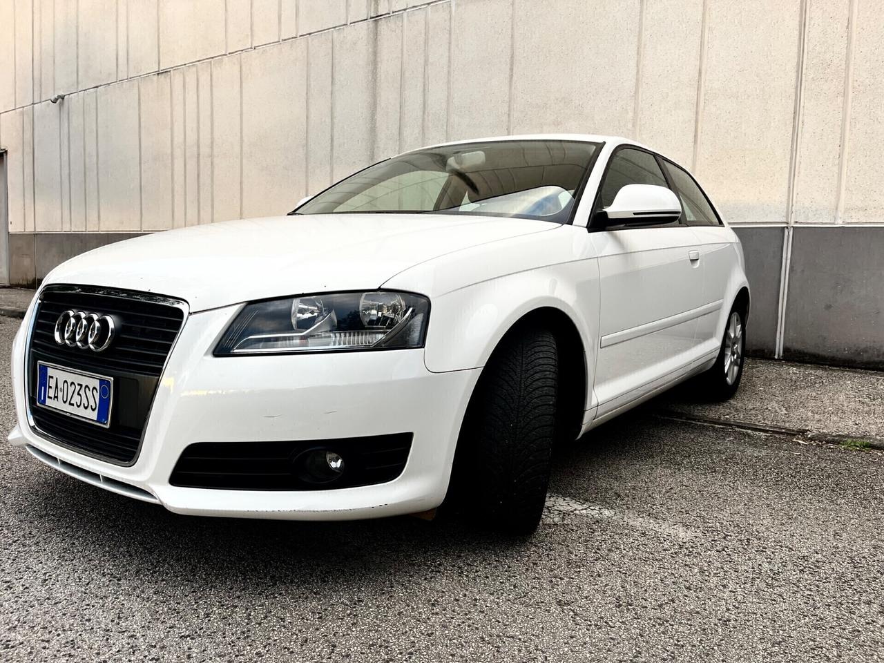 Audi A3 1.6 TDI 90CV Ambition ANCHE NEOPATENTATI