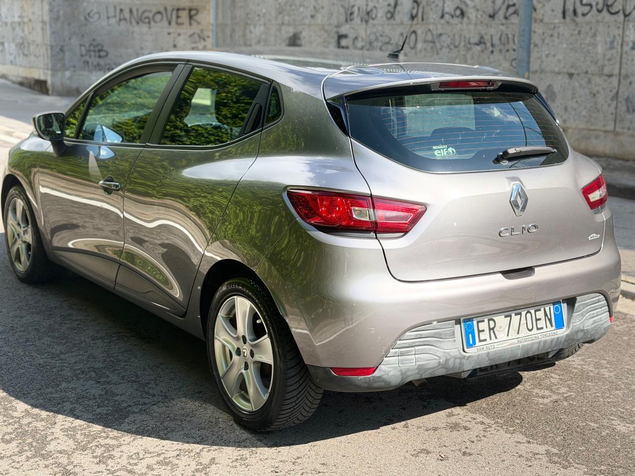 Renault Clio 1.2 75CV ok neopatentati