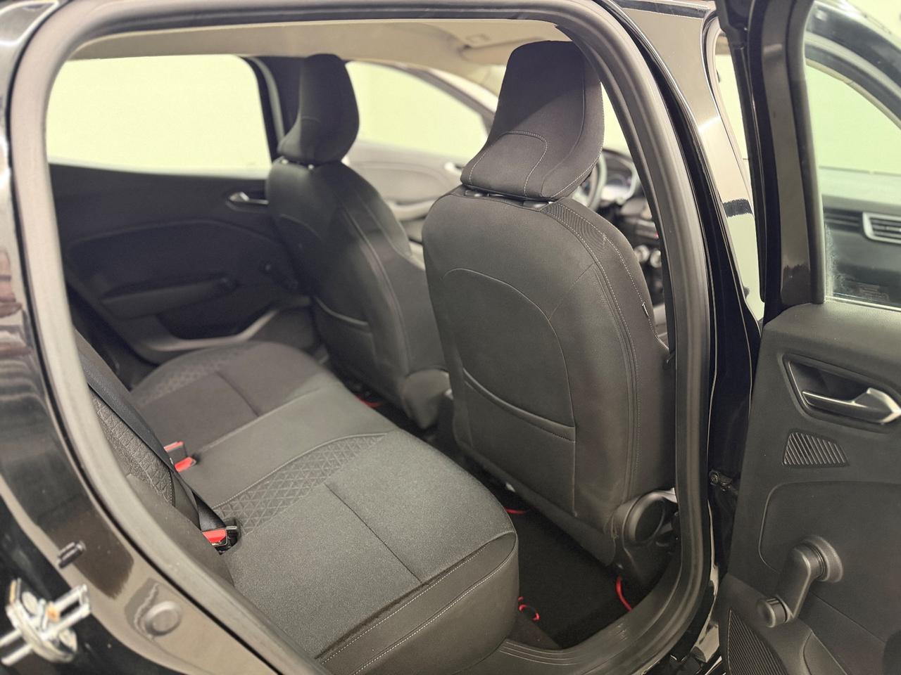 Renault Clio FULL HYBRID (anno 2021)