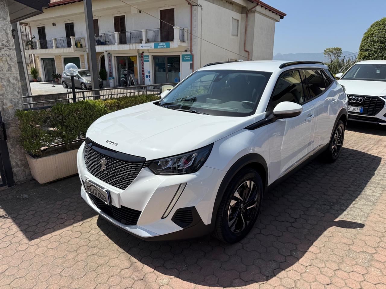 Peugeot 2008 BlueHDi 130 S&S EAT8 Allure