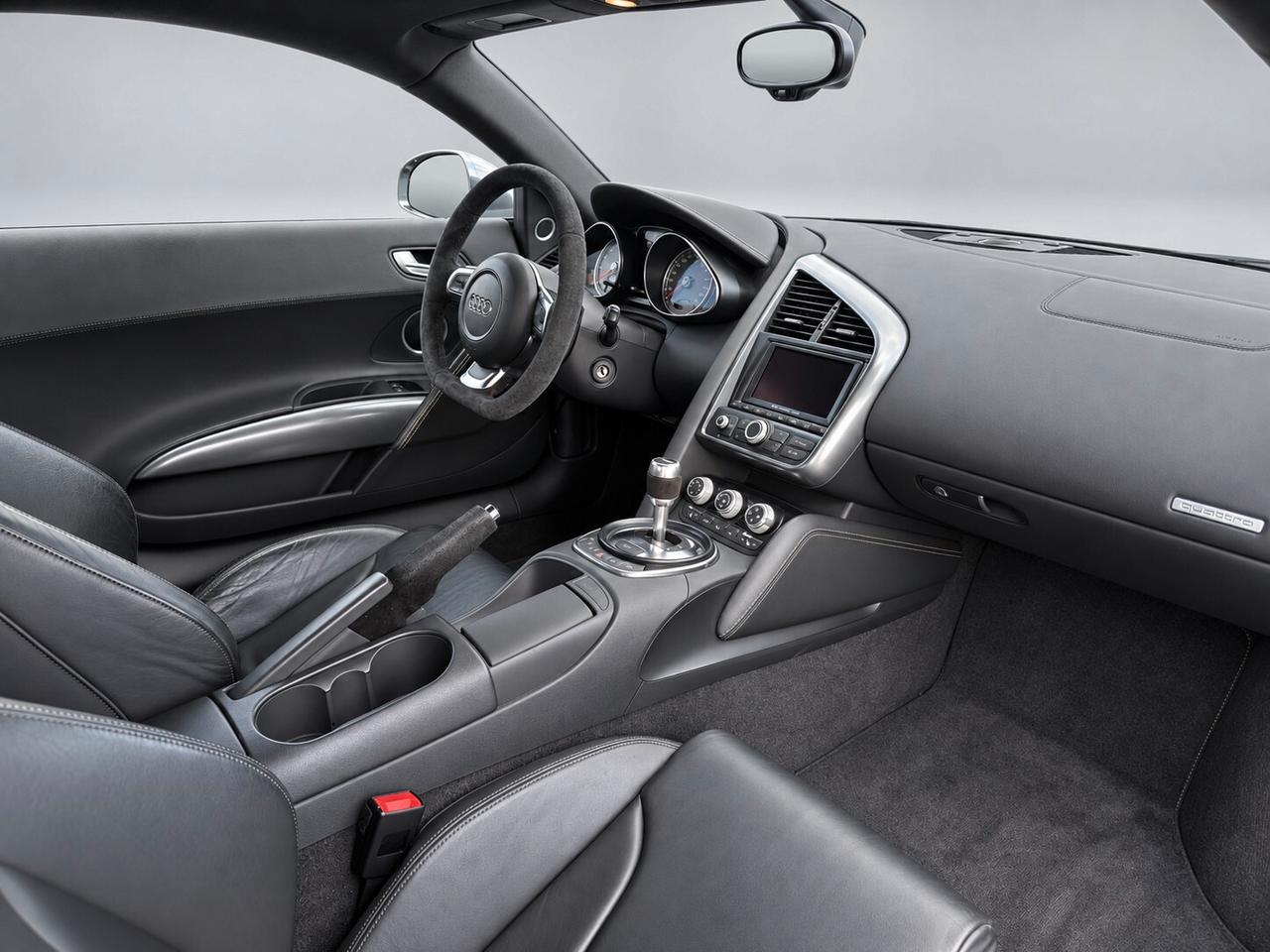 Audi R8 4.2 V8 FSI quattro R tronic