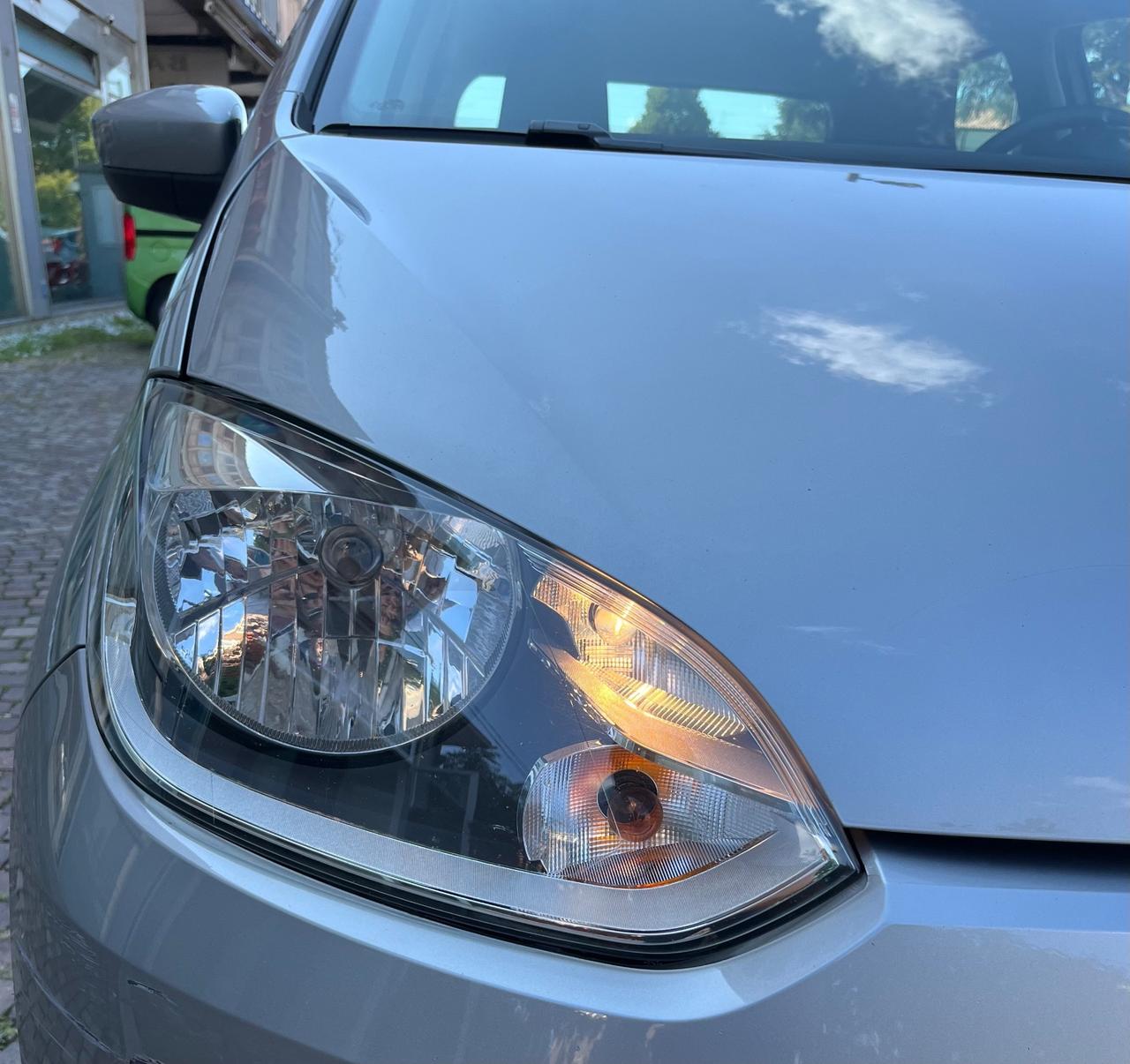 Volkswagen up! 1.0 5p. eco move BlueMotion Technology