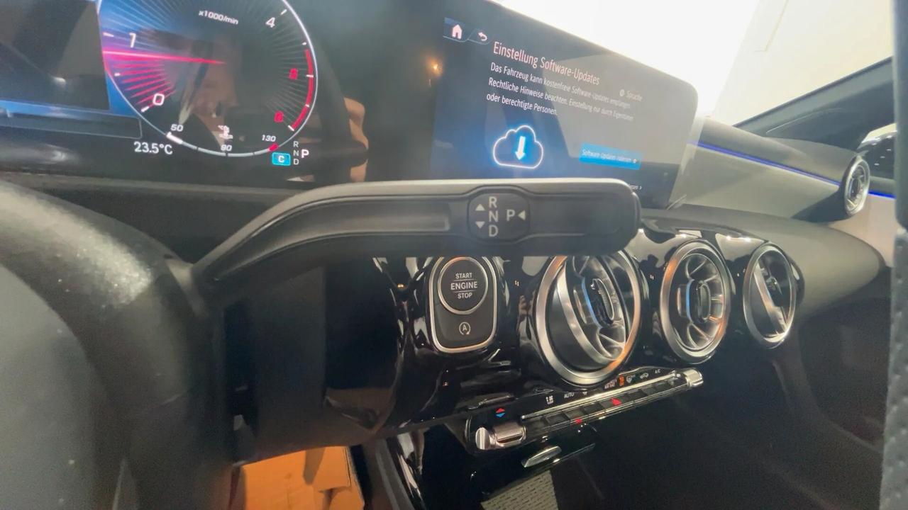 Mercedes-benz A 180 d Automatic AMG Line Premium KM ZERO PRONTA CONS.