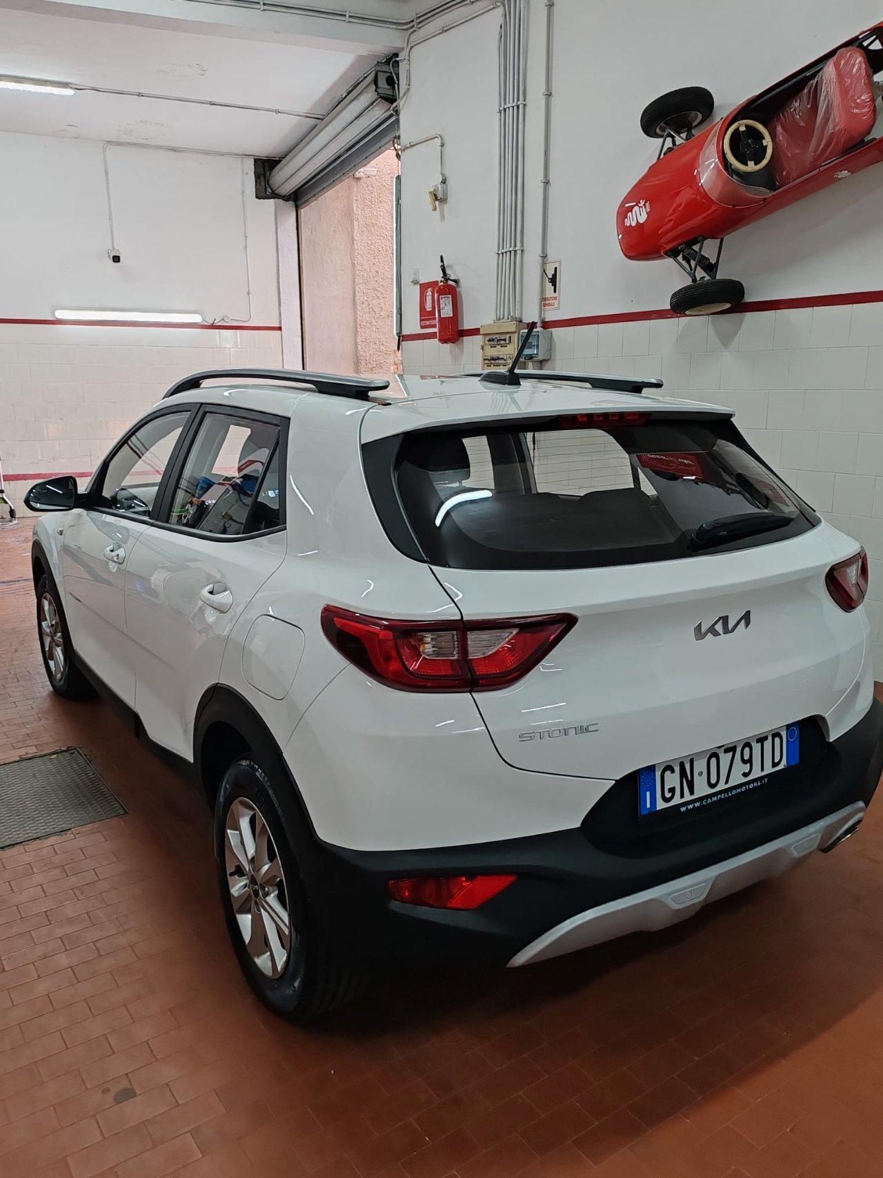 Kia Stonic 1.0 t-gdi mhev Urban Techno&Design Pack 100cv mt