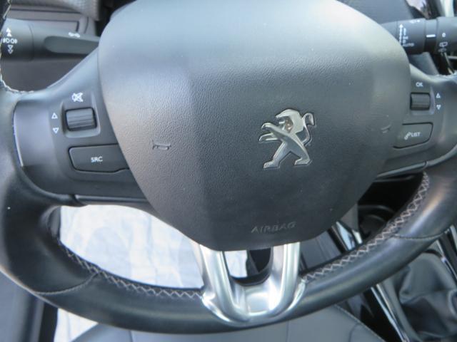 Peugeot 2008 ALLURE PureTech Turbo 110 mt 57000 KM