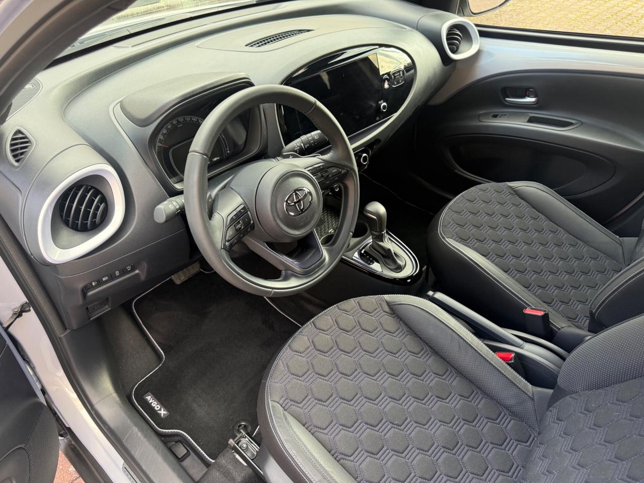 Toyota Aygo X 1.0 VVT-i 72 CV 5 porte JBL Special Edition S-CVT