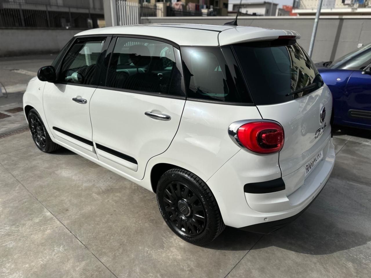 Fiat 500L 1.6 Multijet 120 CV Mirror