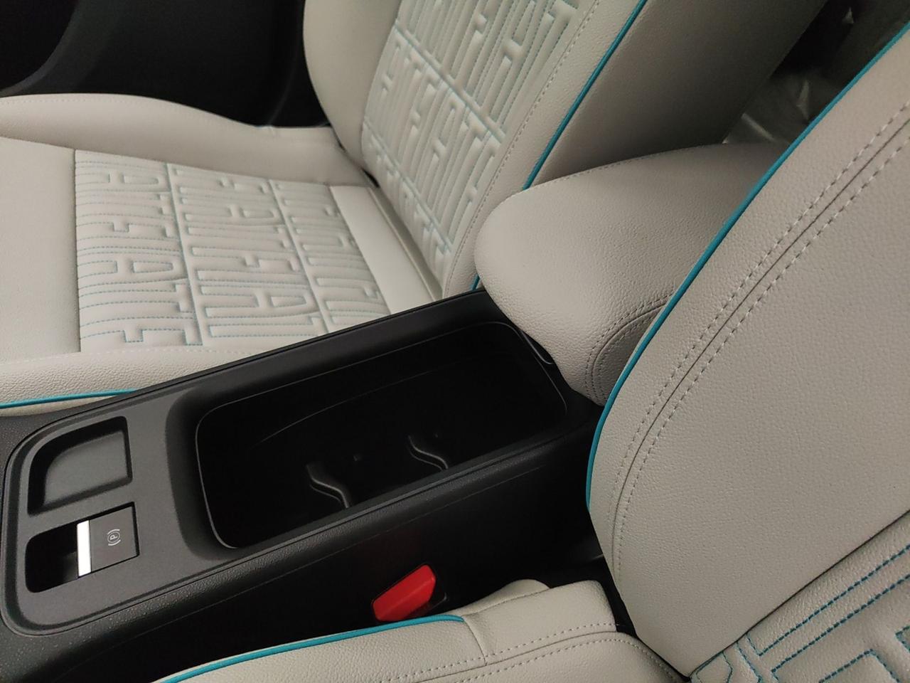 FIAT 600 IV 2023 1.2 MHEV 110CV DCT LA PRIMA