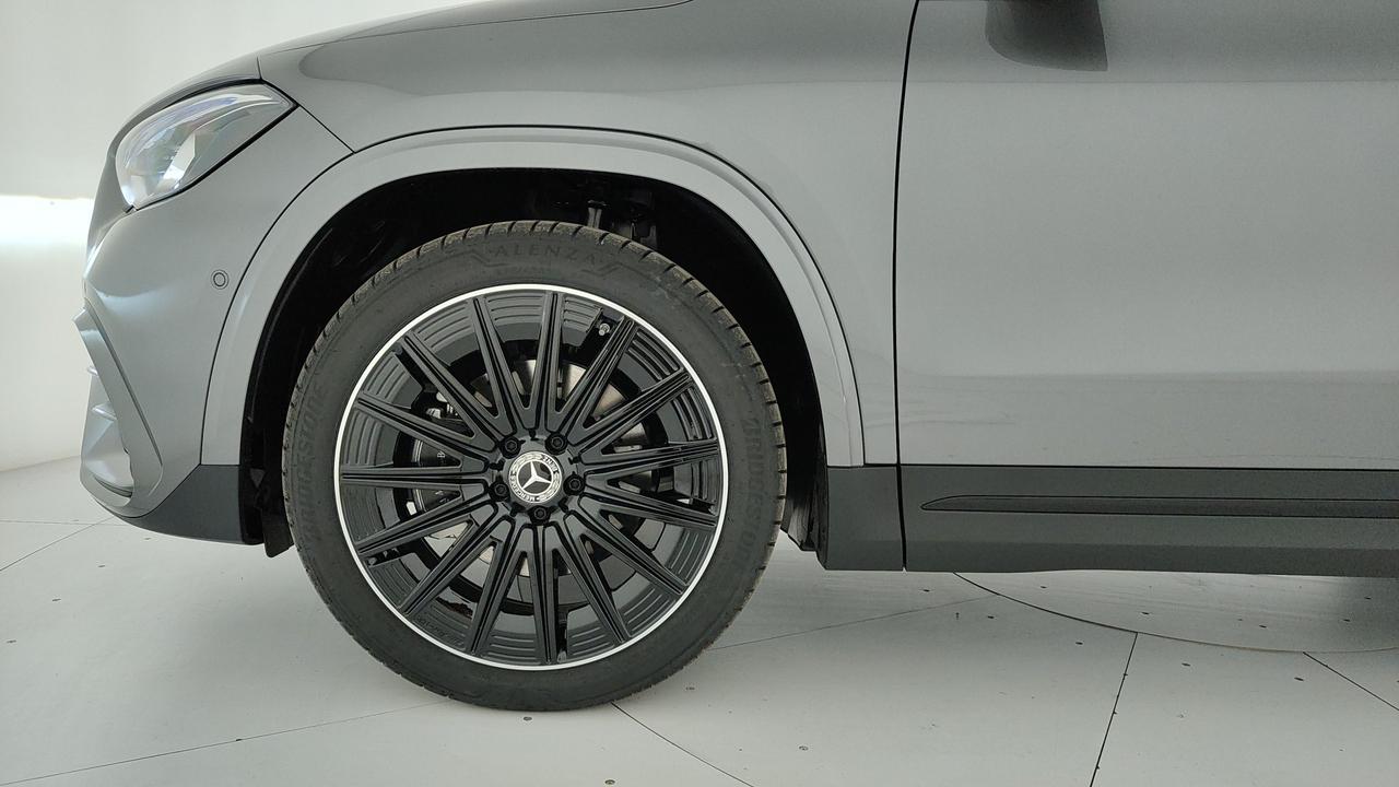 Mercedes-Benz GLA 200 d automatic