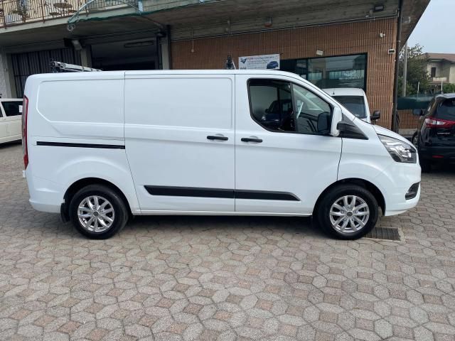 Ford Transit Custom 270 2.0 TDCi 130 PC Furgo L1H1