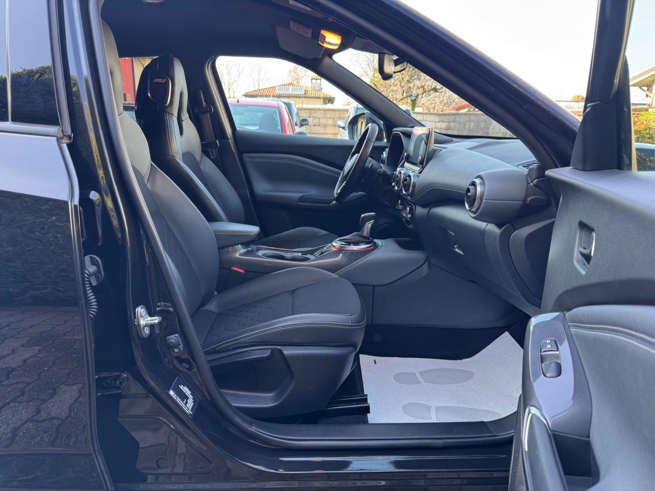 Nissan Juke 1.0 DIG-T 114 CV DCT Tekna