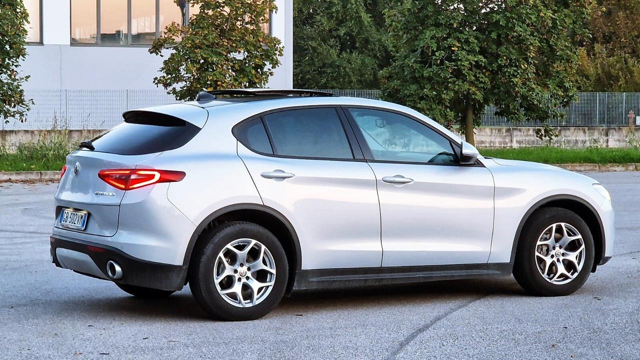 Alfa Romeo Stelvio 2.2 Turbodiesel 190 CV AT8 Q4