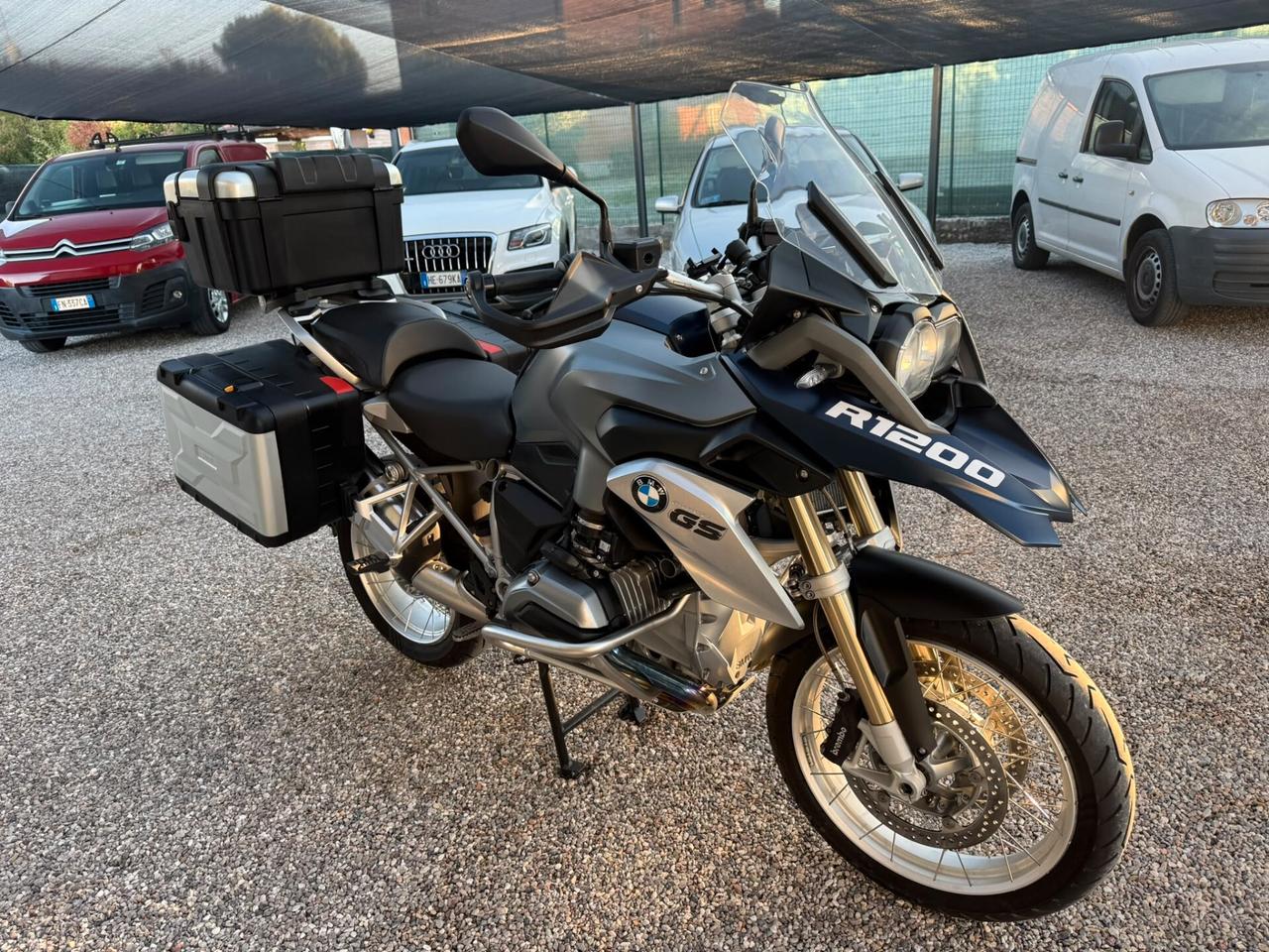 BMW R 1200 GS – 2015 – SOLO 6.982 KM – PARI AL NUOVO