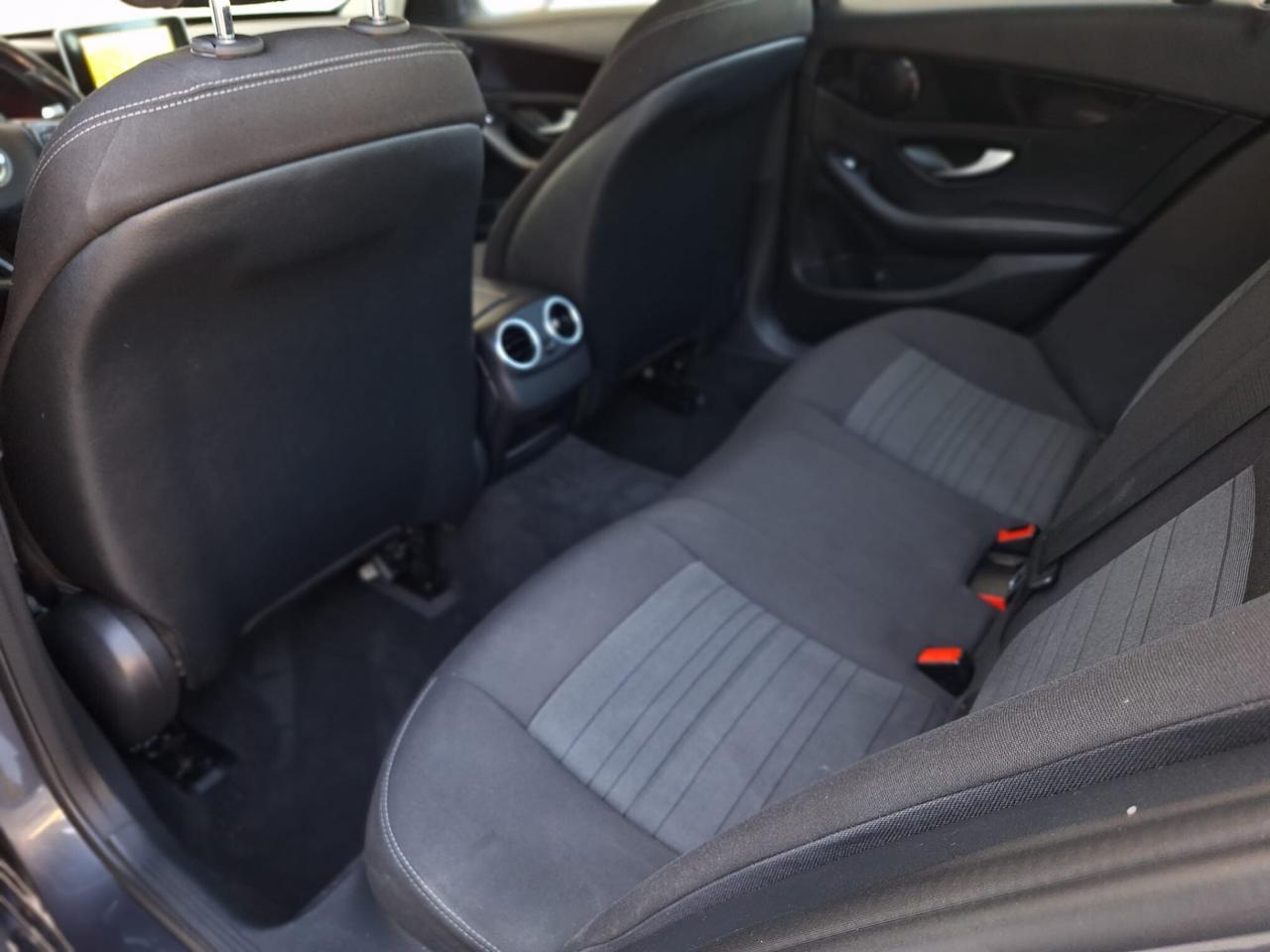 Mercedes Benz C 200 136cv. Automatica