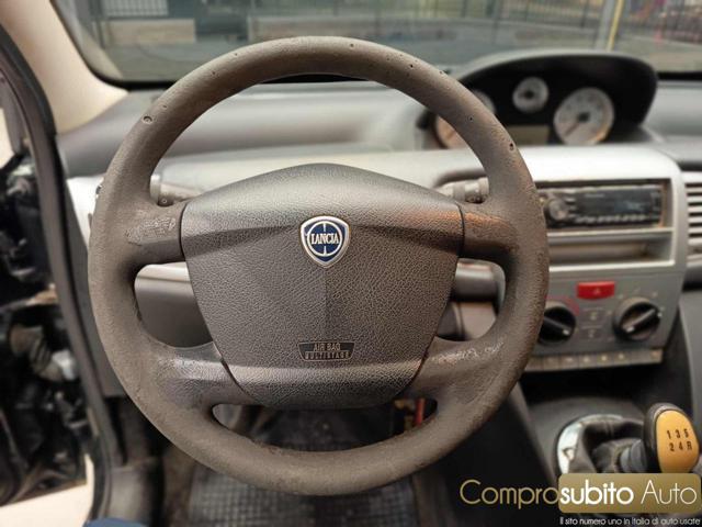 LANCIA Ypsilon 1.2 69 CV Unyca