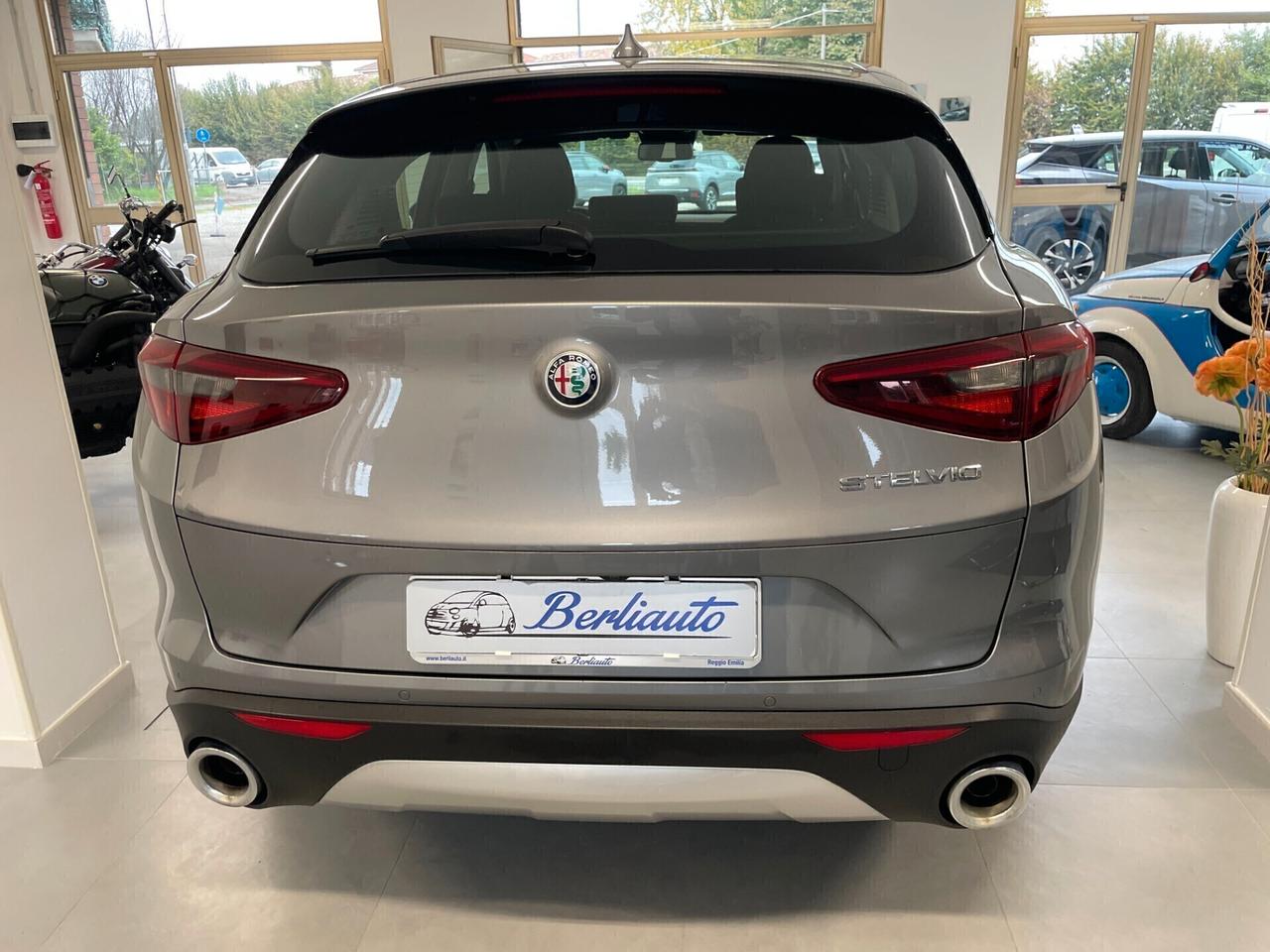 Alfa Romeo Stelvio 2.2 Turbodiesel 160 CV AT8 RWD Rosso Edizione