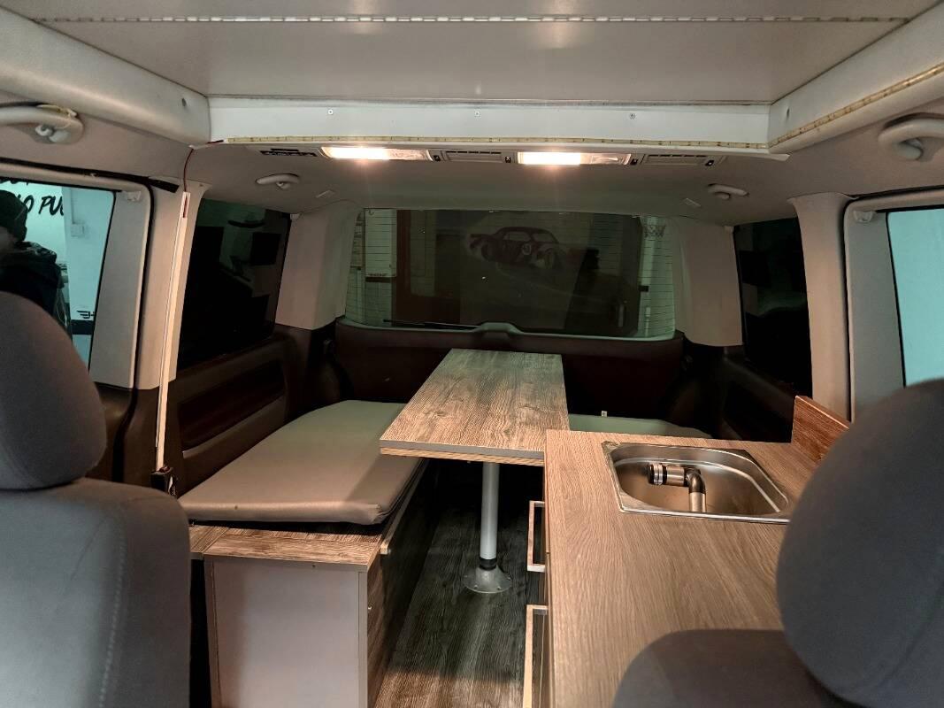 Volkswagen Multivan Multivan 2.5 tdi Highline 174cv