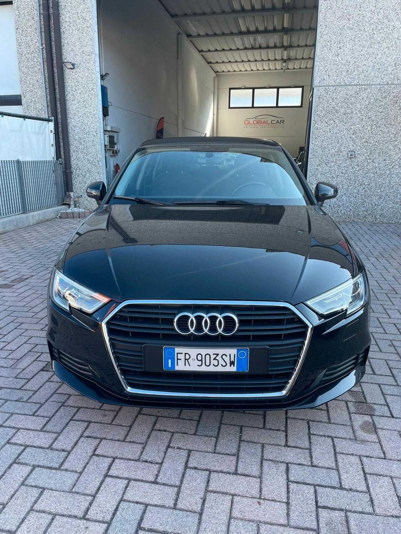 Audi A3 1.6 TDI 116 CV S tronic Sport ok neopatentati