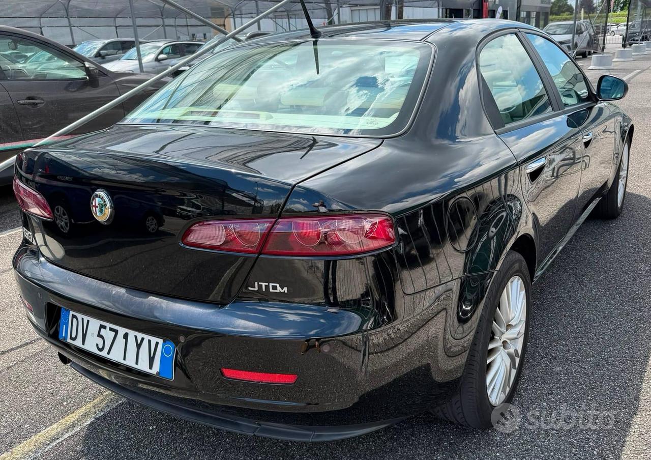 Alfa Romeo 159