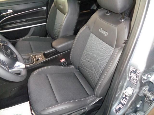 Jeep Avenger 1.2 Turbo 100 CV Summit