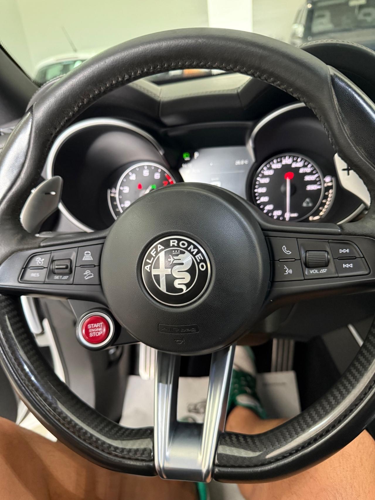 Alfa Romeo Stelvio 2.9 Bi-Turbo V6 510 CV AT8 Quadrifoglio