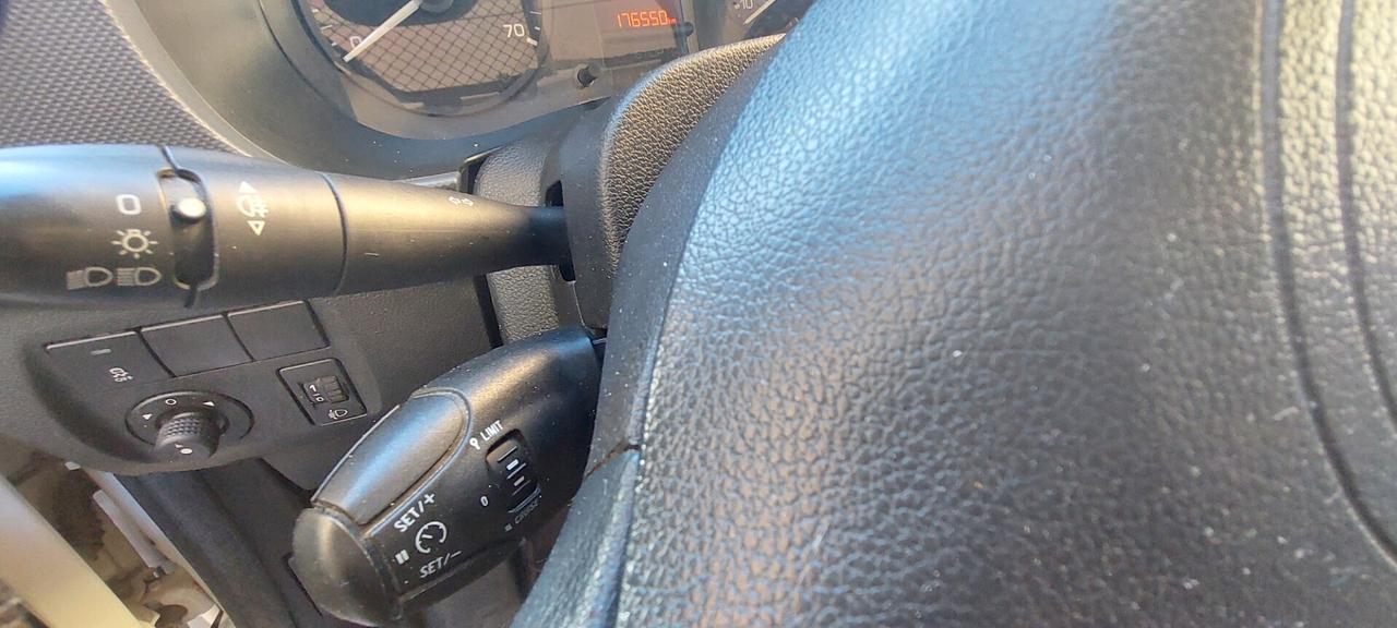 BERLINGO 1,6 DIESEL 75 CV TELEFONO BLUETOOTH 3 POSTI PORTA LATERALE IMPECCABILE