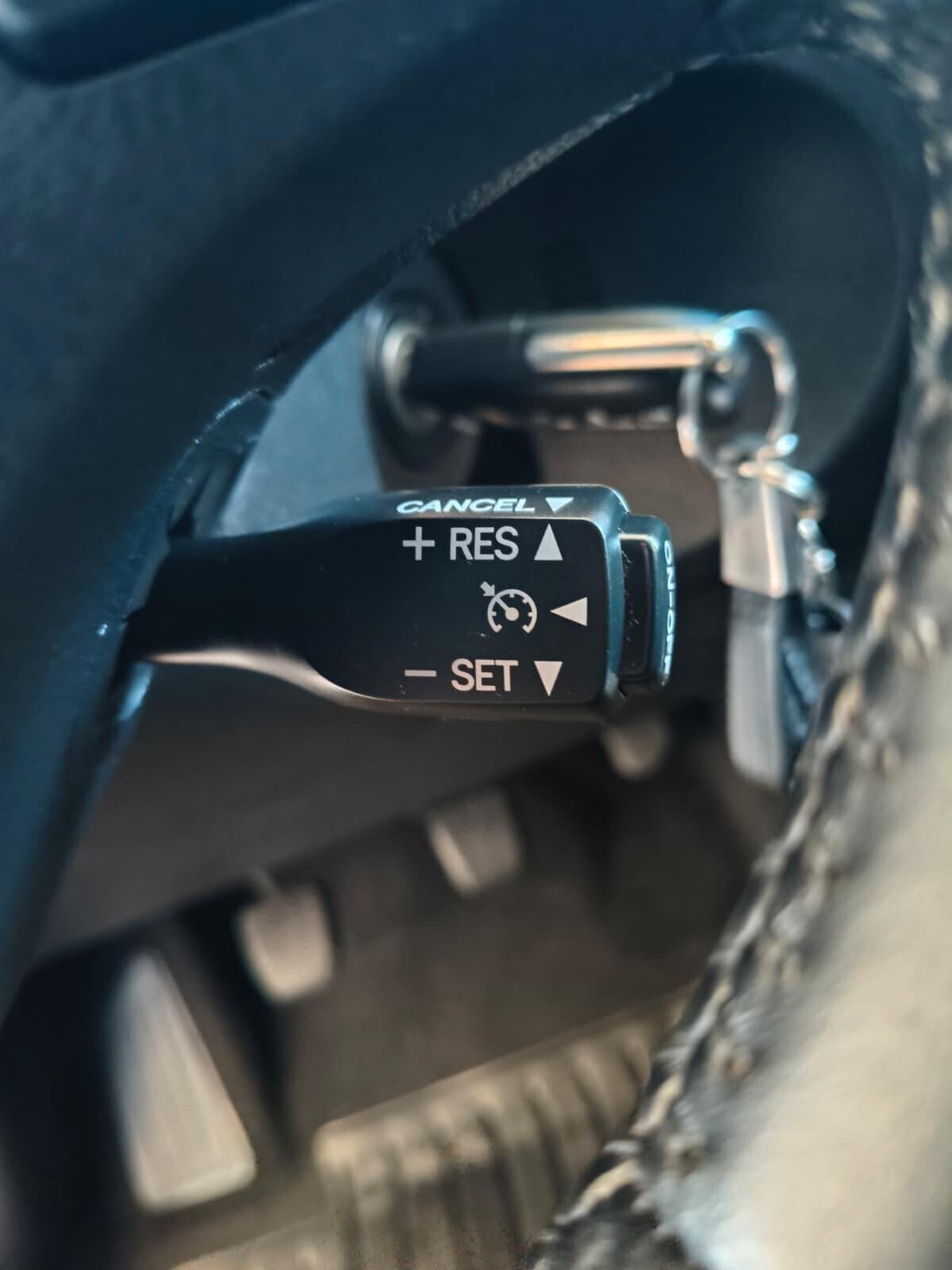 Toyota Auris 1.4 D-4D Lounge