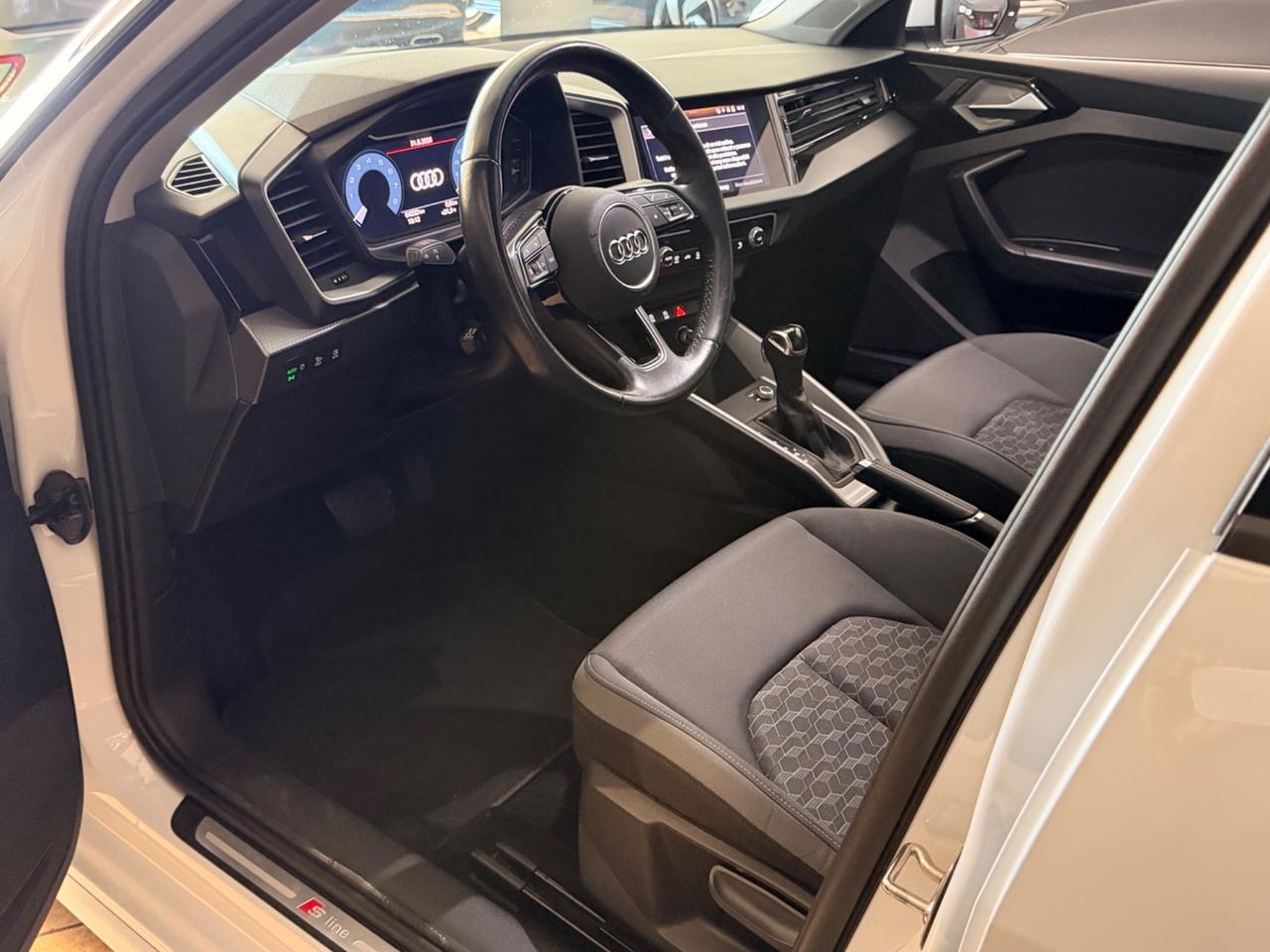 Audi A1 SPB 30 TFSI S tronic line edition
