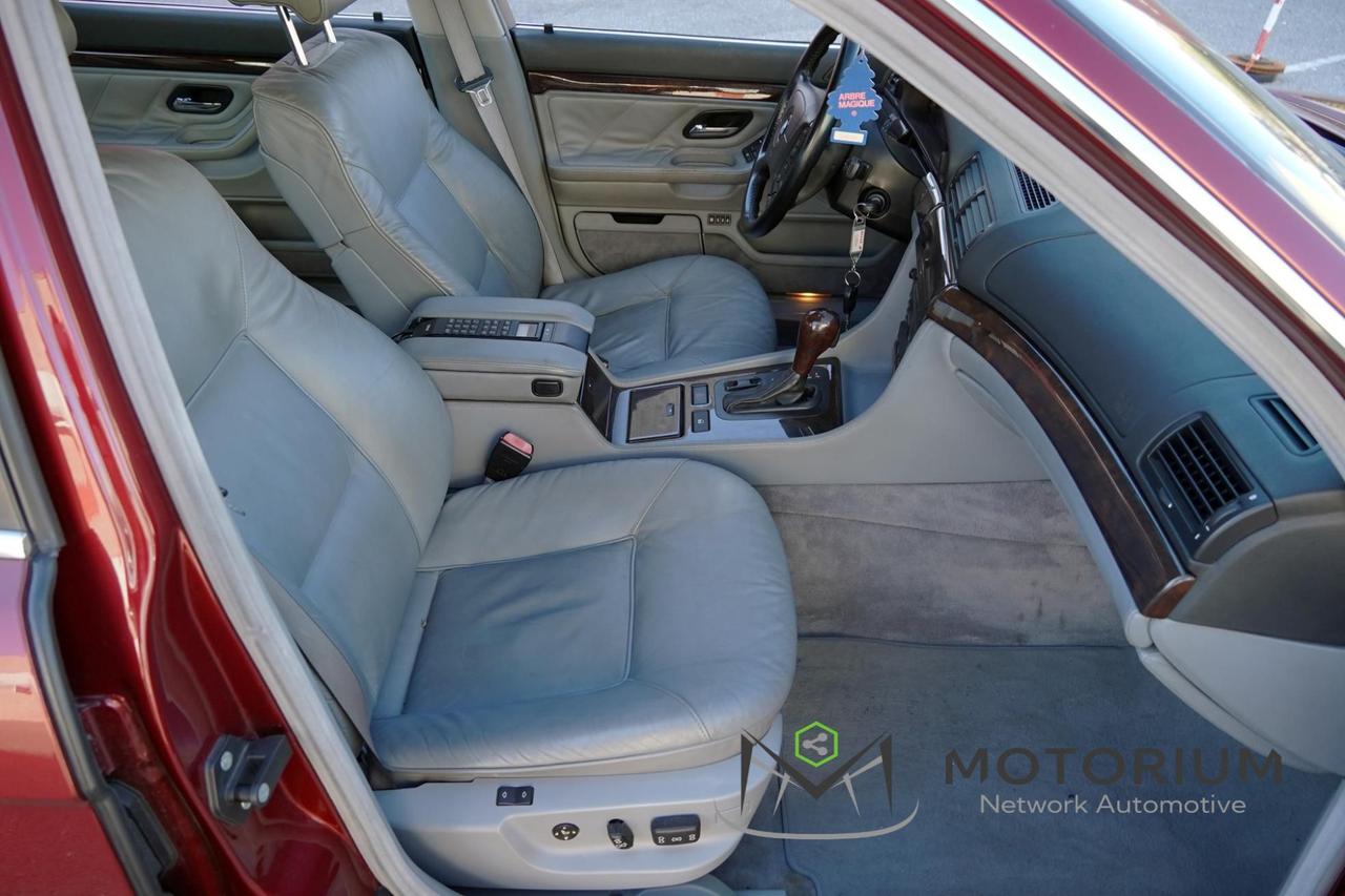 BMW 740 iL E38 V8 286CV LUNGA - 1994 - ISCRITTA ASI