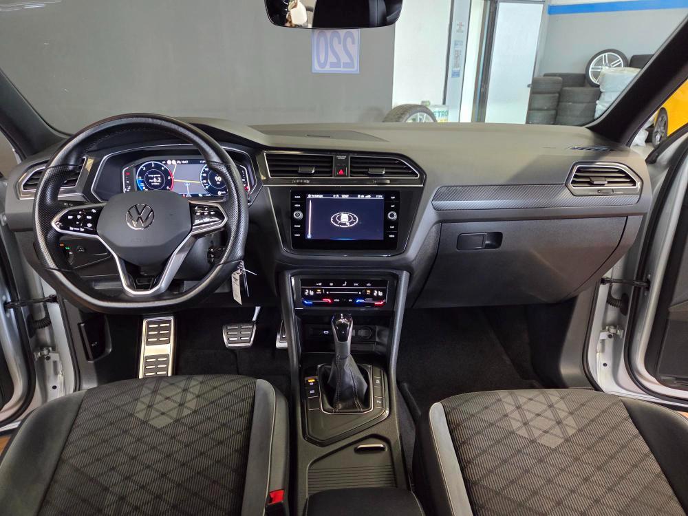 Volkswagen Tiguan 2.0 tdi R-Line 150cv dsg
