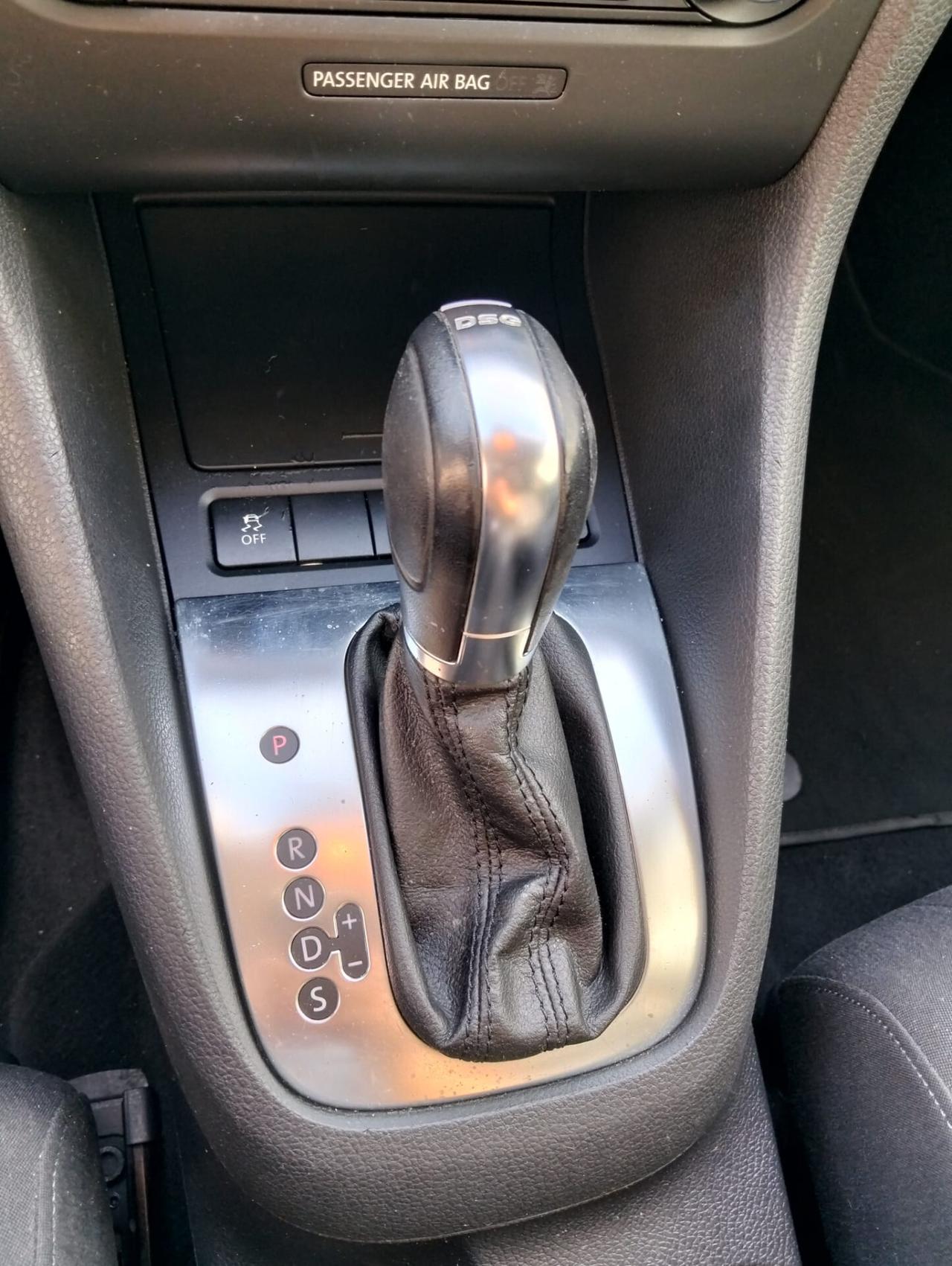 Volkswagen Golf 2.0 TDI 140CV DSG Highline 2012