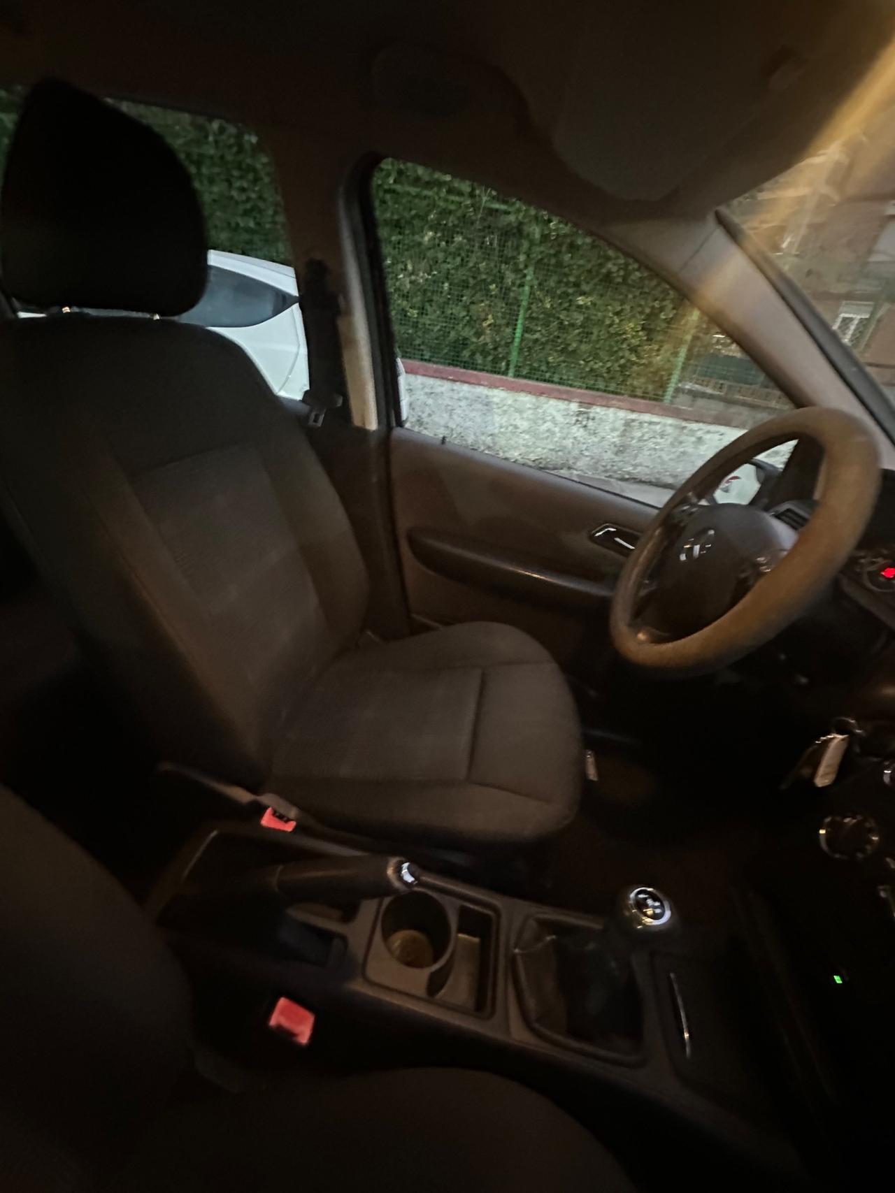 Mercedes-benz A 150 BlueEFFICIENCY Avantgarde