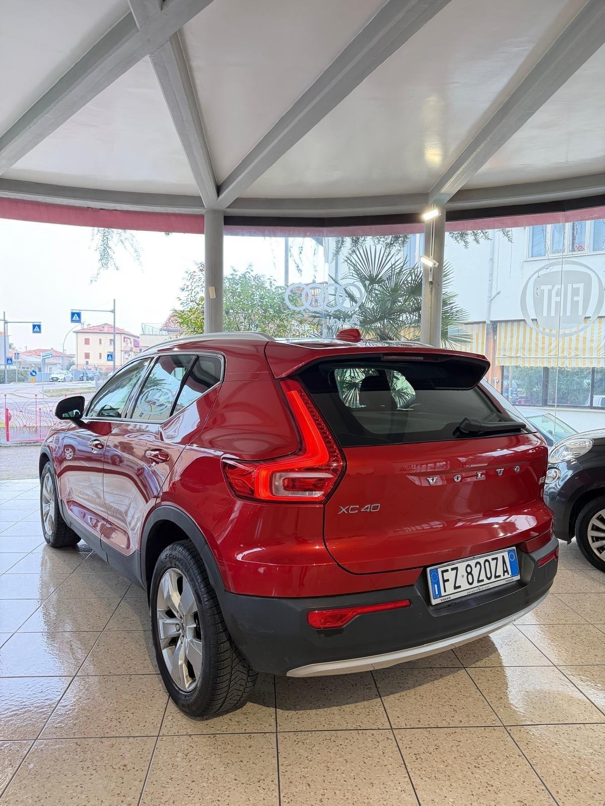 Volvo XC40 D4 AWD Geartronic R-design