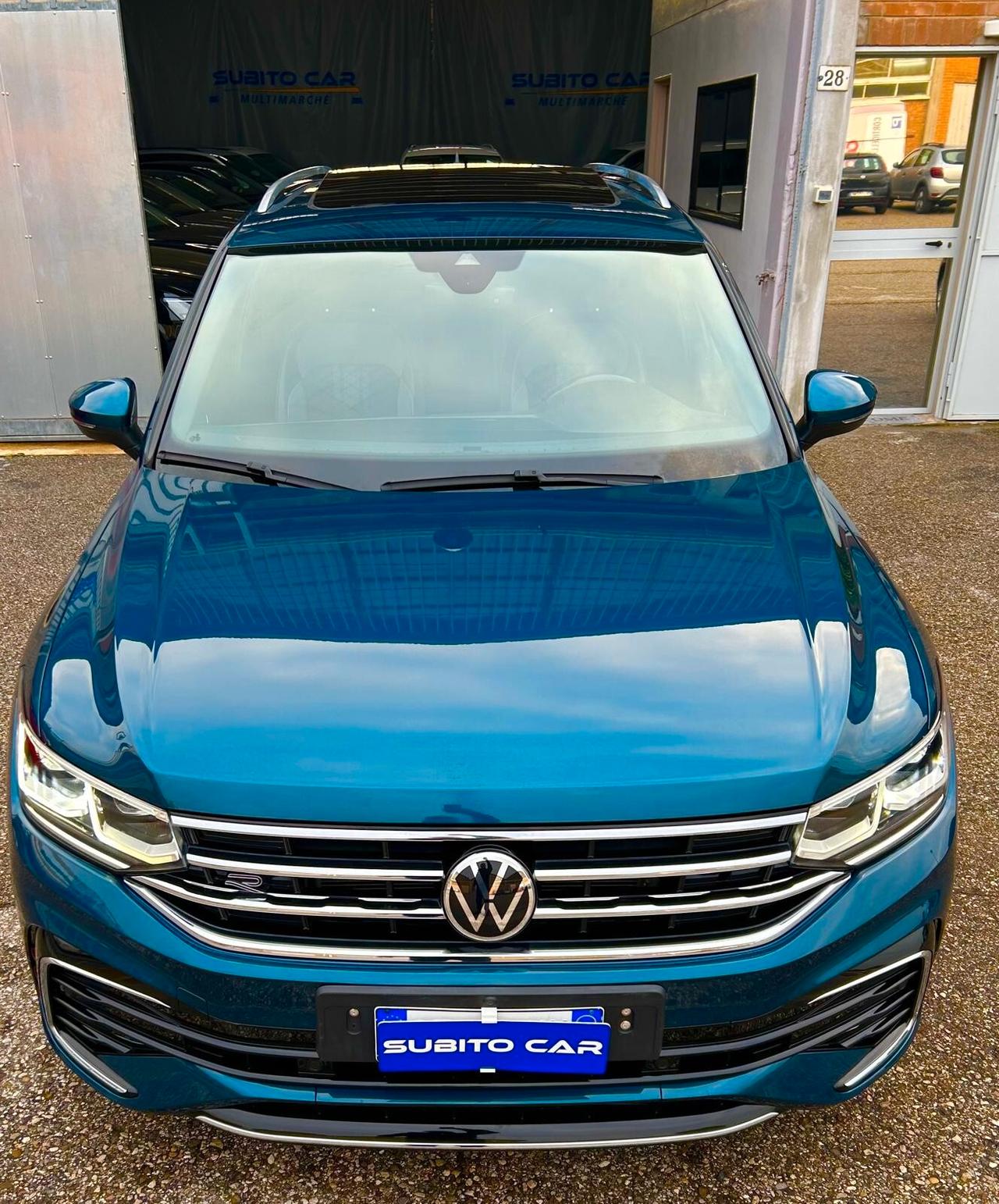 Volkswagen Tiguan 2.0 TDI 150 CV SCR DSG R-Line TETTO PANORAMICO