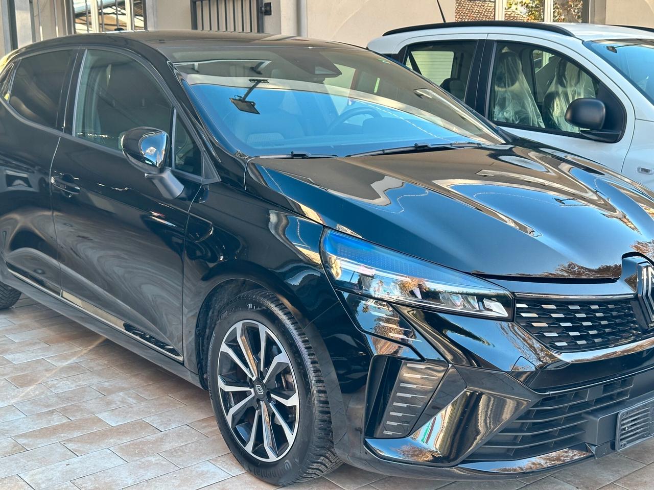 Renault Clio 1.0 TCe 90 CV – Techno – 2024 – 31.600 km – Promo 14.900 €