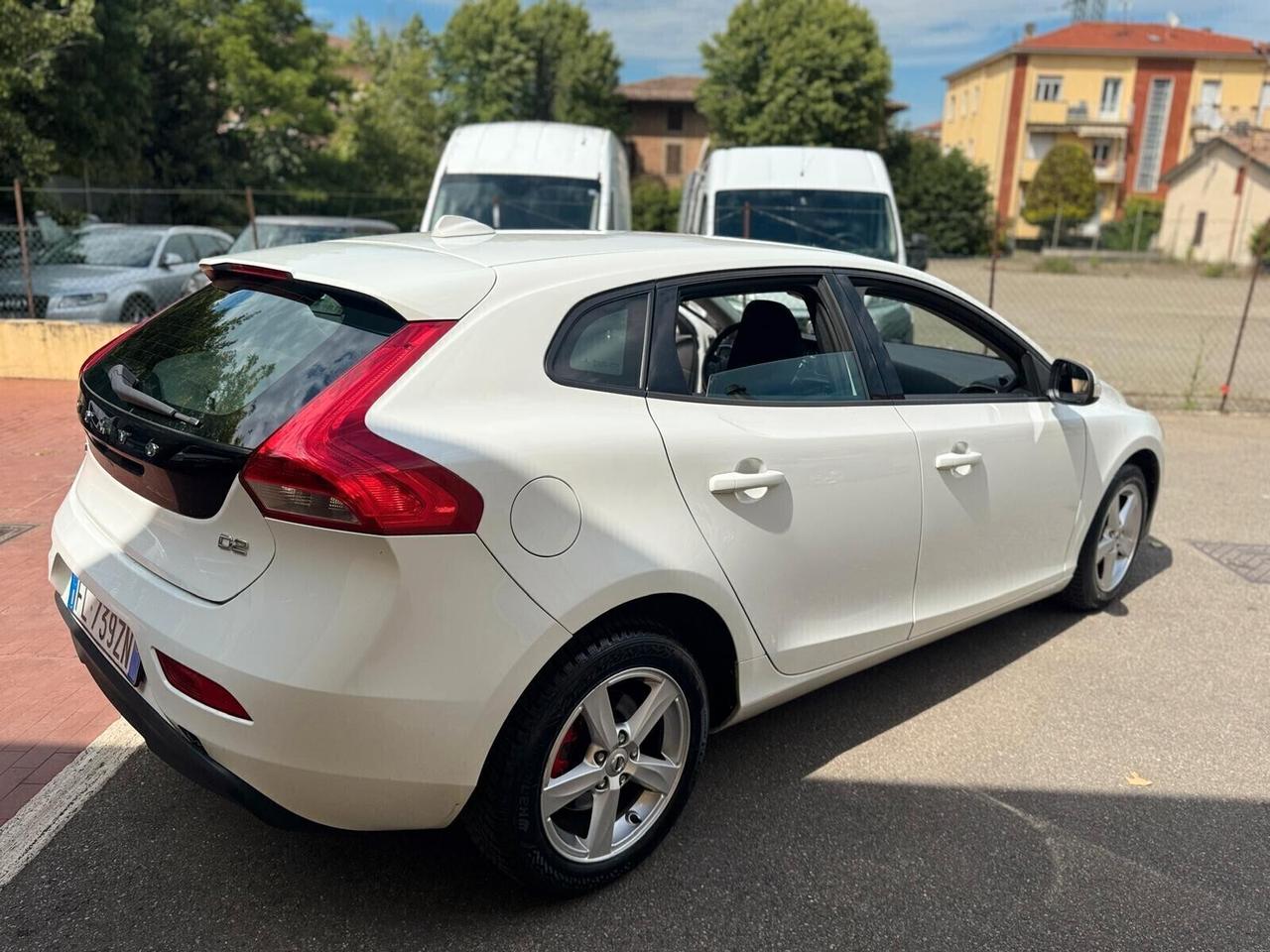 Volvo V40 ANNO 2018 2.0 DIESEL 98.000 KM EURO6B