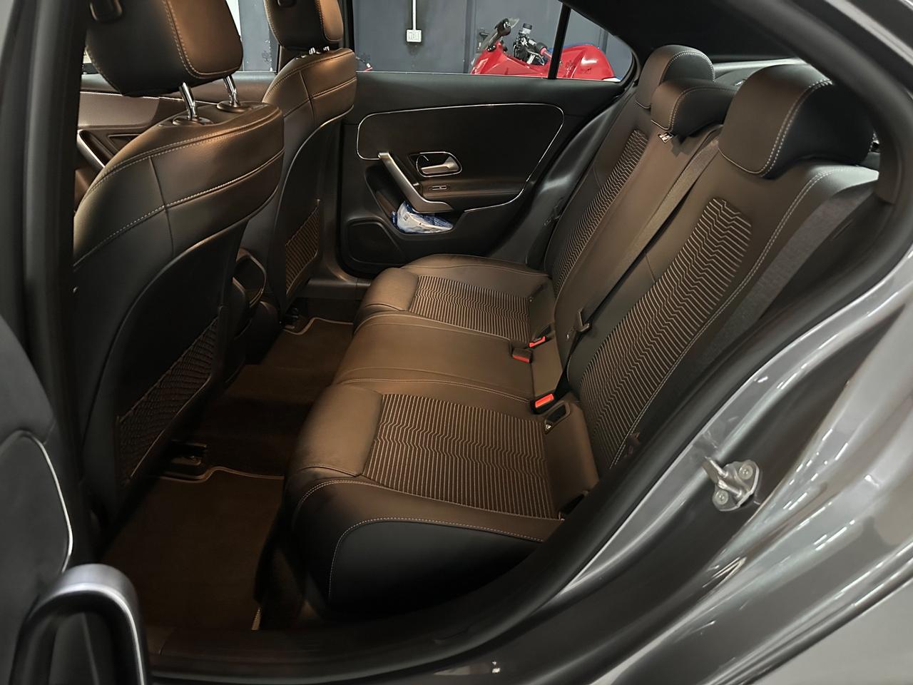 Mercedes-benz A 180 A 180 d Automatic Sport