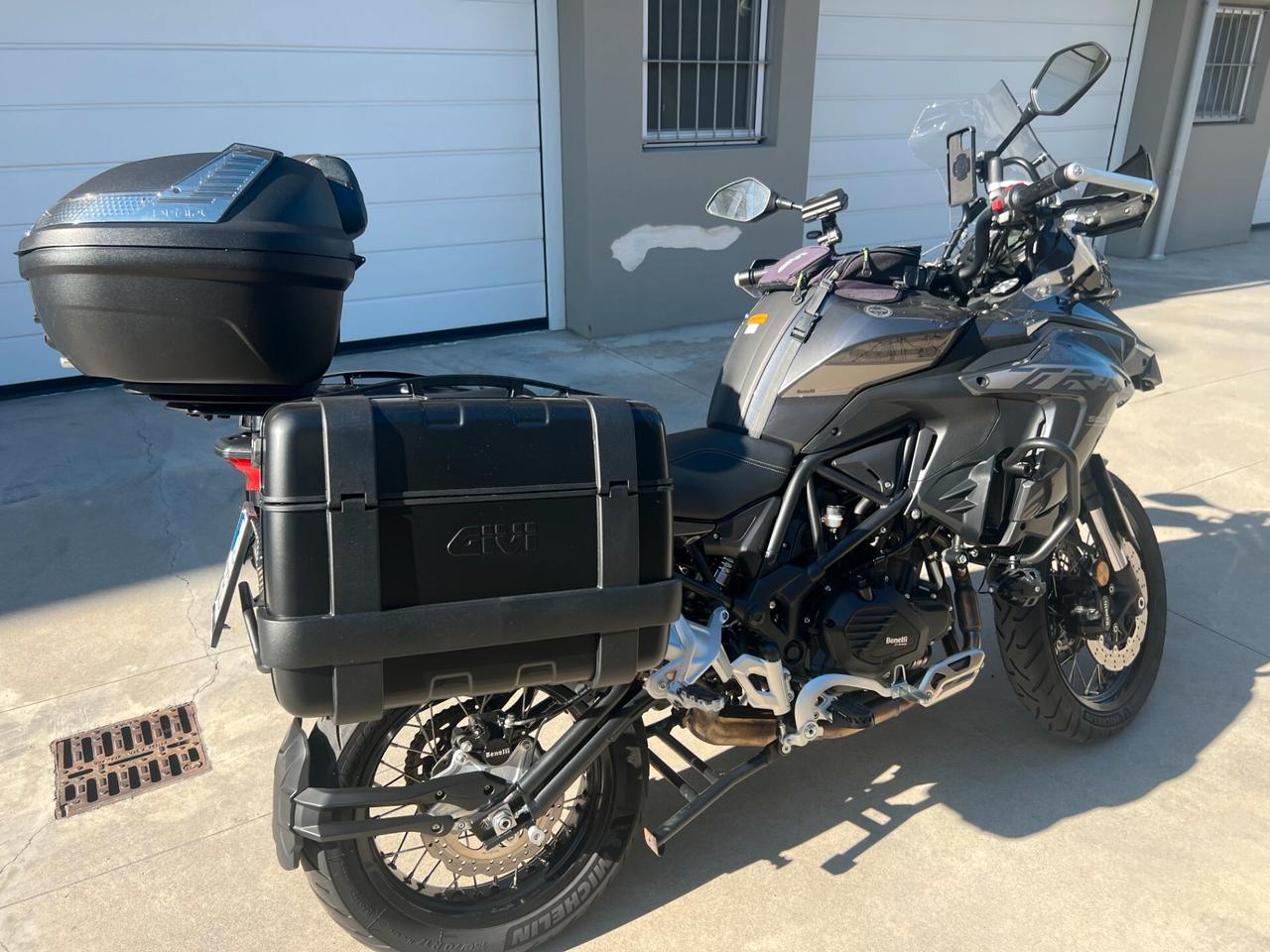 Benelli TRK 502x solo 13.973 km