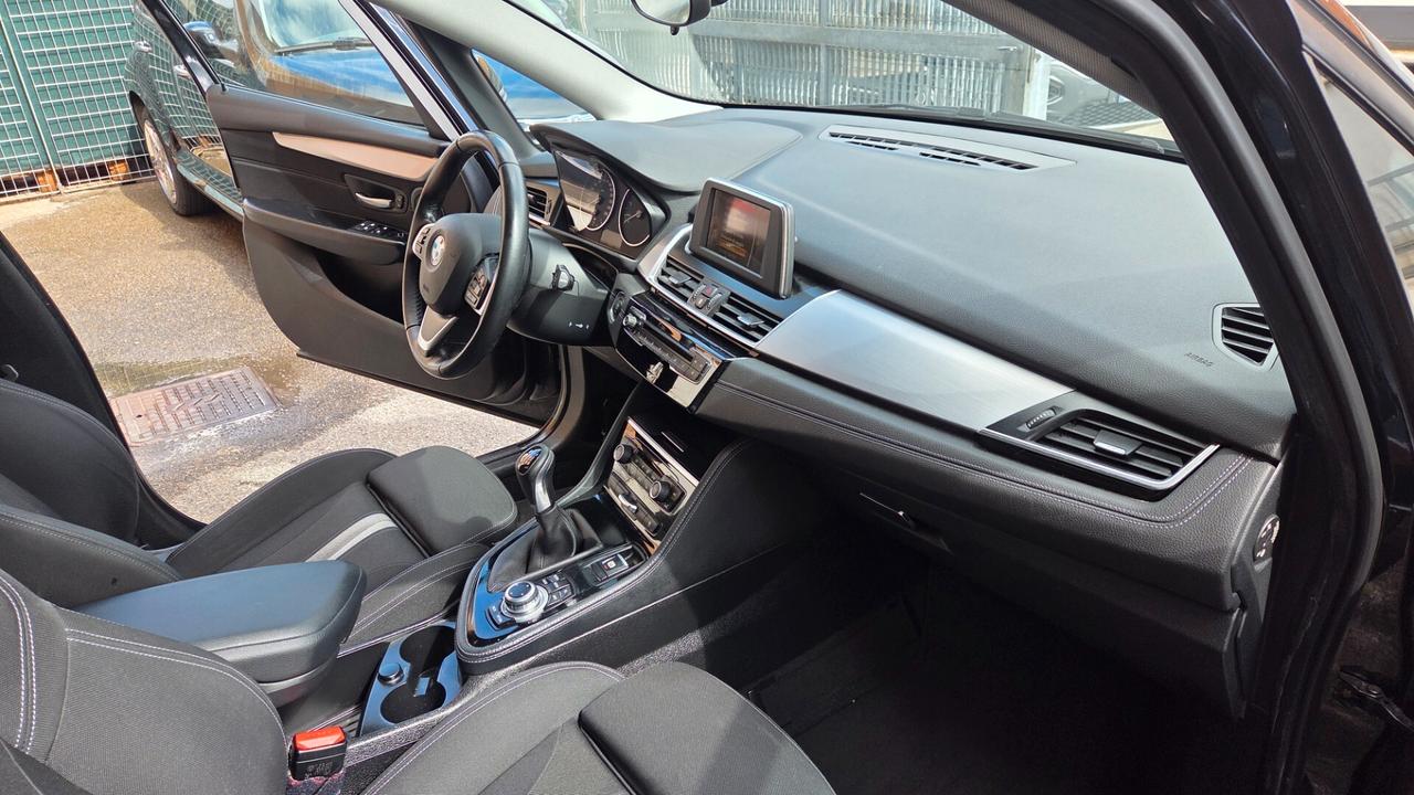 Bmw 2er Active Tourer 218i Luxury