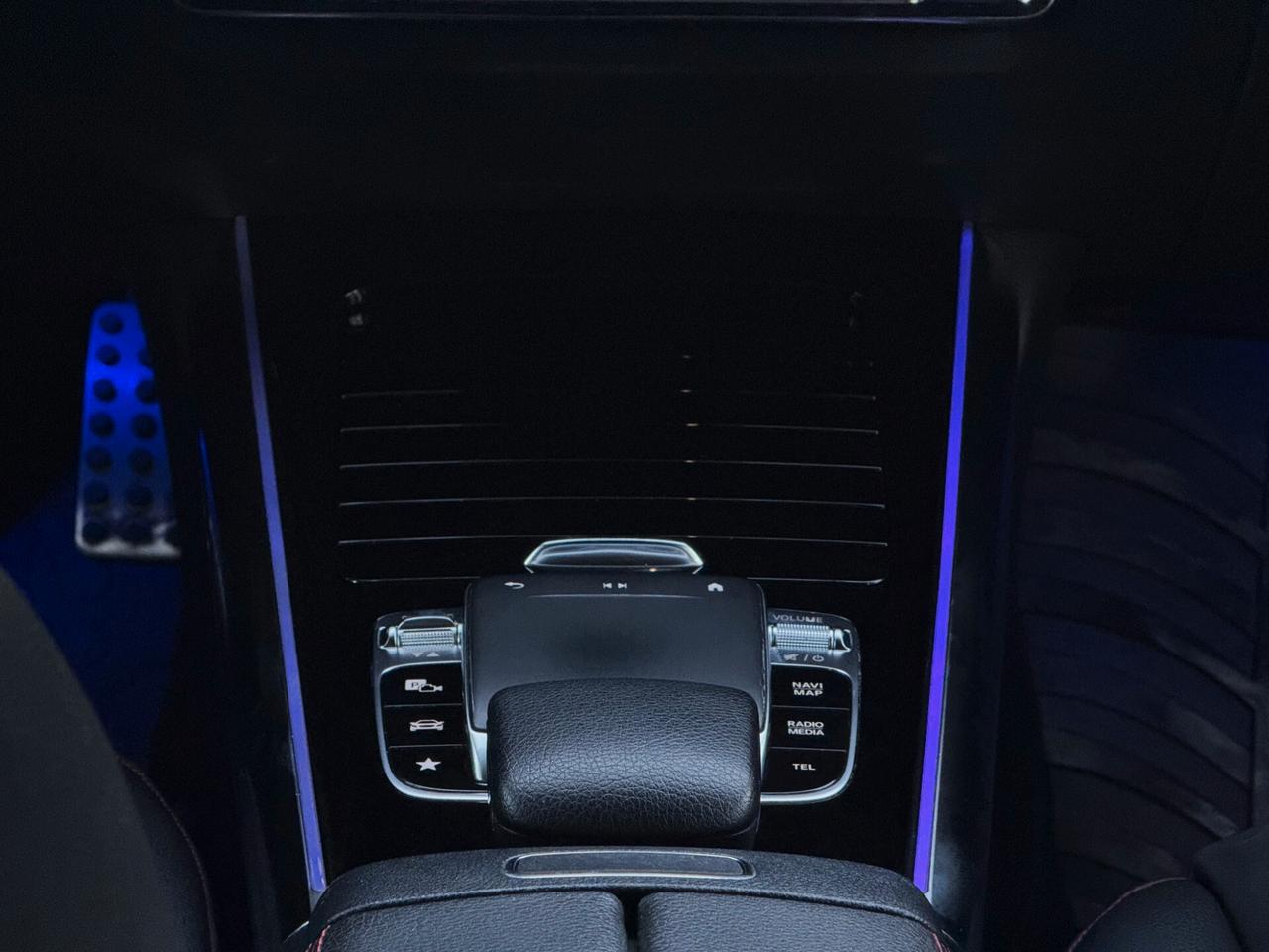 Mercedes-Benz B 180 d Premium AMG PACK LUCI