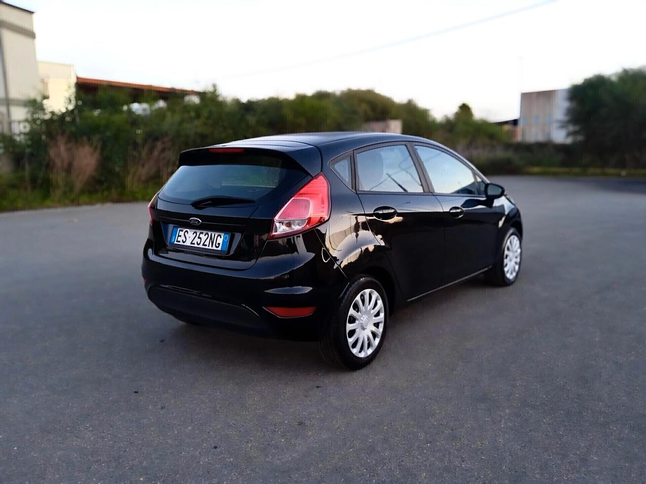 Ford Fiesta 1.5 TDCi 75CV 5 porte