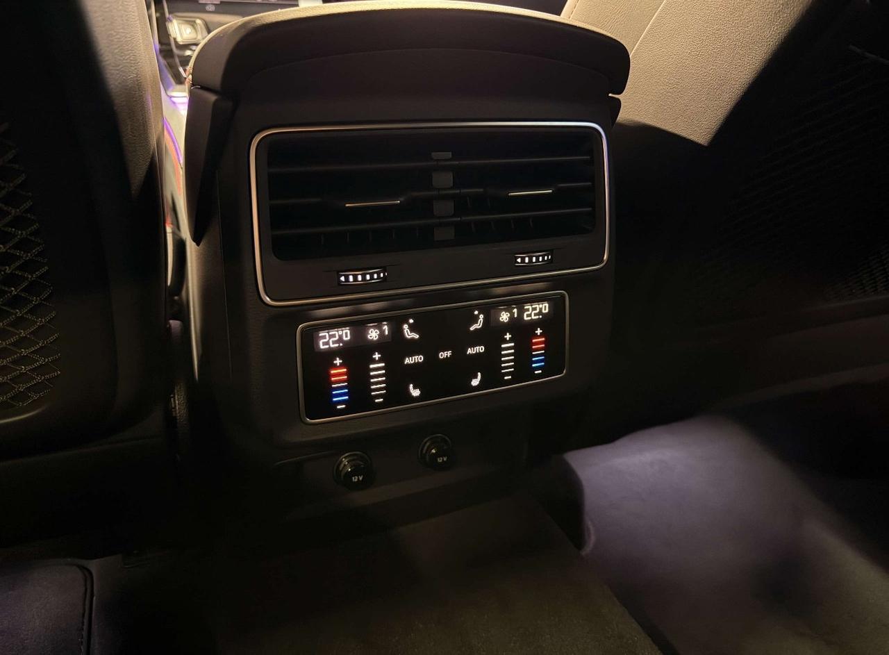 Audi Q8 SUV TDI quattro 286Cv tiptronic S line edition Possibilità Noleggio no Scoring