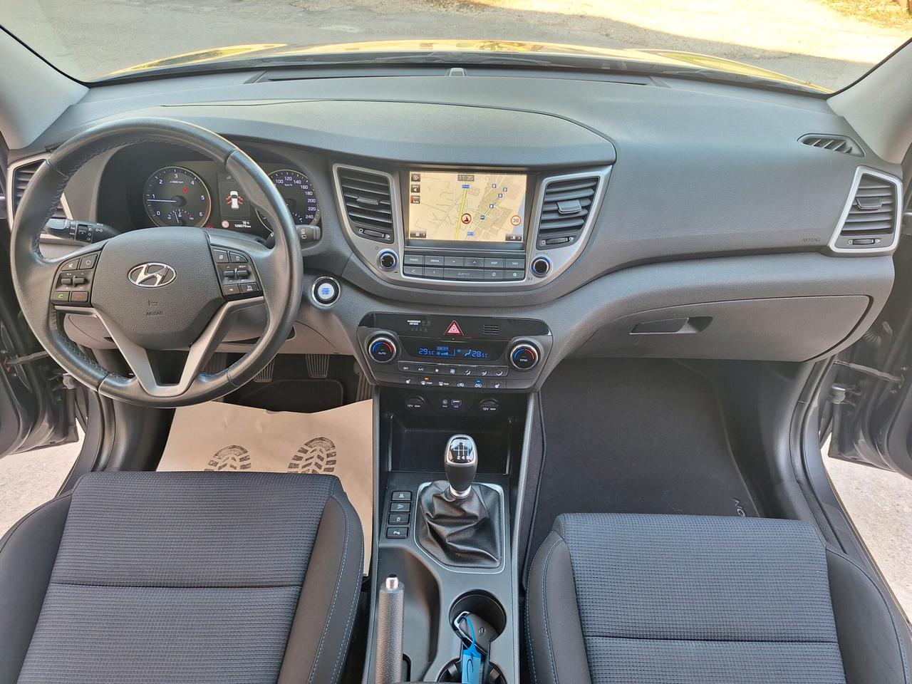 Hyundai Tucson 1.7 crdi X POSSIBLE NAVI CAMERA 2018