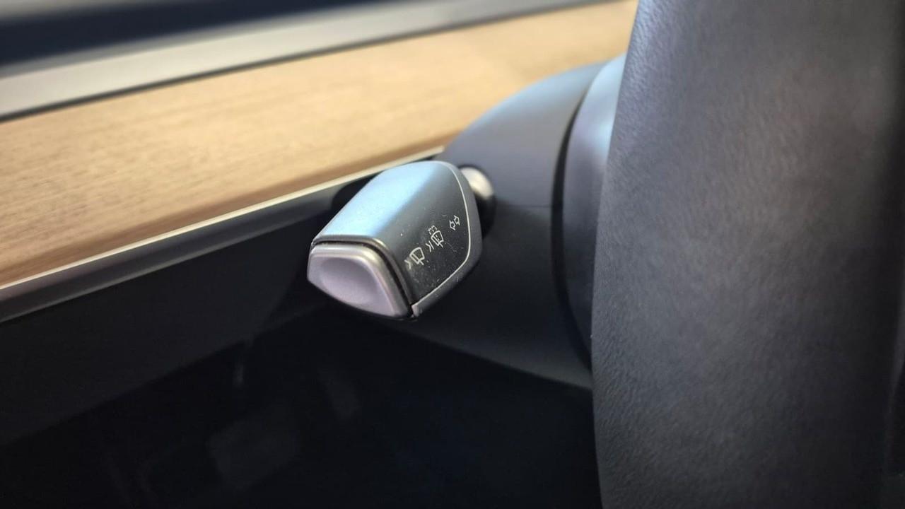 TESLA Model Y 2021 - Model Y Single Motor rwd