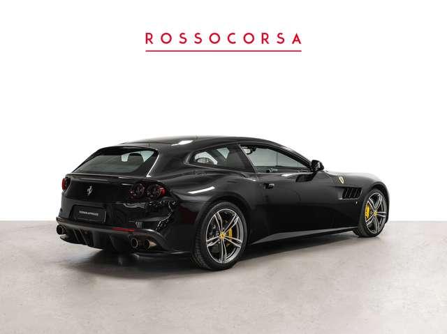 Ferrari GTC4 Lusso V12